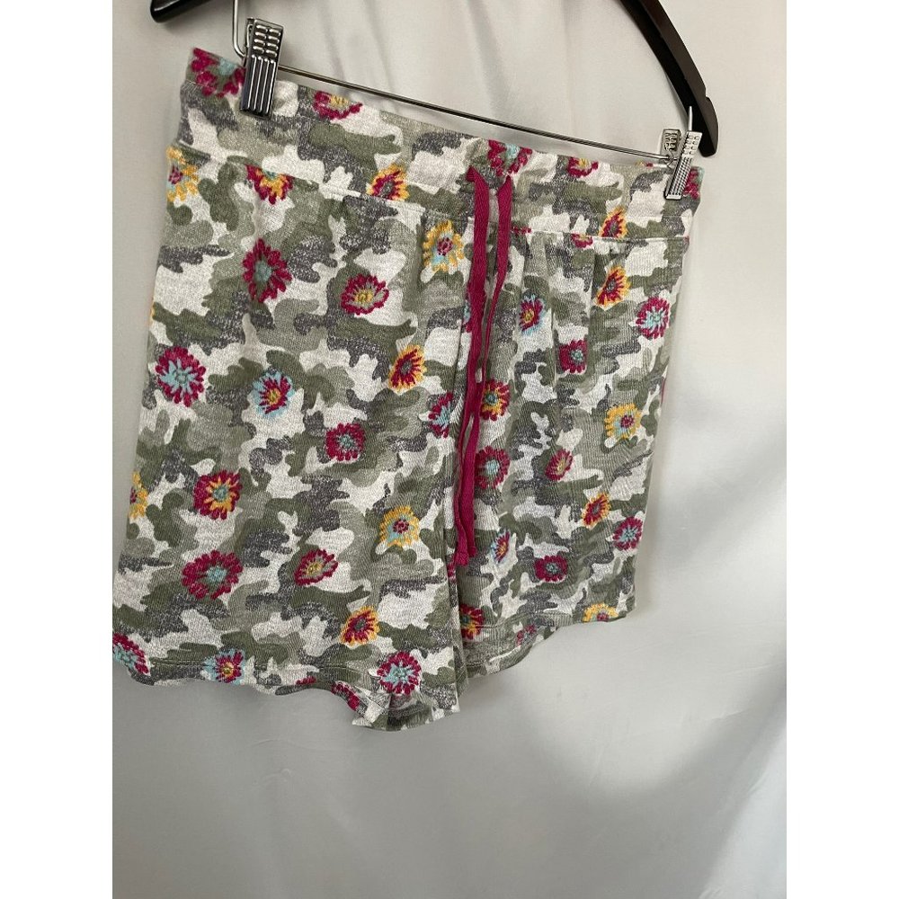 Secret Treasures Multi-Color Camo Floral Print Super Soft Lngewear Sleep Shorts - Picture 3 of 7